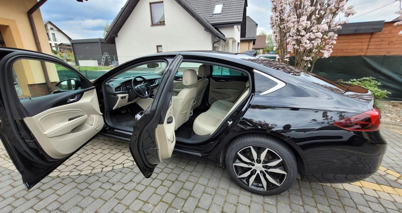 Opel Insignia cena 92900 przebieg: 151000, rok produkcji 2018 z Żory małe 232